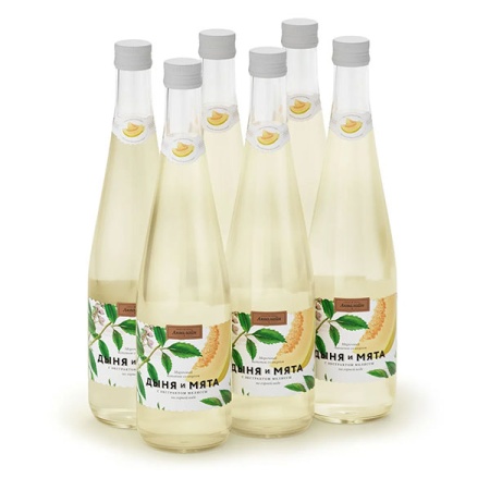 Напиток Аквалайн Марочный дыня/мята Газ 0,5л с/б